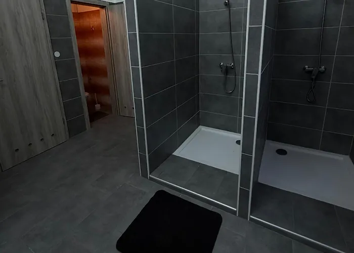 Linden Tree 호스텔 *